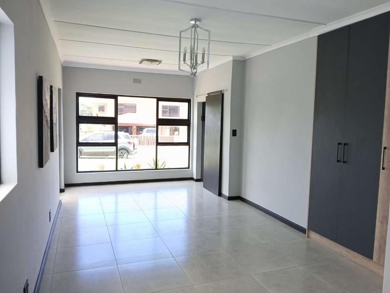 5 Bedroom Property for Sale in Stilbaai Wes Western Cape